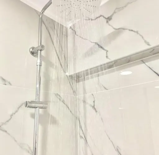 Orpheus House Beachfront 2br With Balcony & Sea View Walk To Old Town * 干尼亞