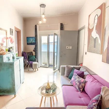 Апартаменти Orpheus House Beachfront 2br With Balcony & Sea View Walk To Old Town *