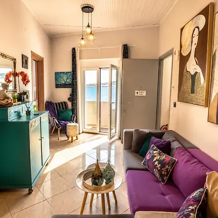 Orpheus House Beachfront 2br With Balcony & Sea View Walk To Old Town *