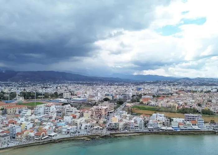 Orpheus House Beachfront 2br With Balcony & Sea View Walk To Old Town Appartement *