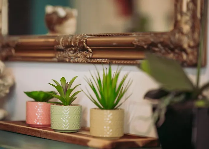 Orpheus House Beachfront 2br With Balcony & Sea View Walk To Old Town * Ханья (Крит)