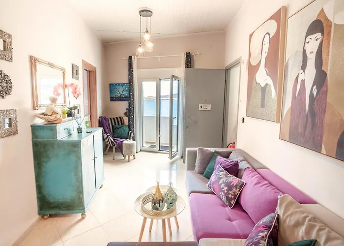 Апартаменти Orpheus House Beachfront 2br With Balcony & Sea View Walk To Old Town *