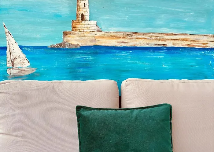 Orpheus House Beachfront 2br With Balcony & Sea View Walk To Old Town