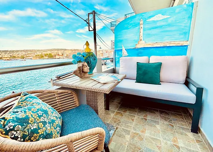 Orpheus House Beachfront 2br With Balcony & Sea View Walk To Old Town * Chania (Crete)