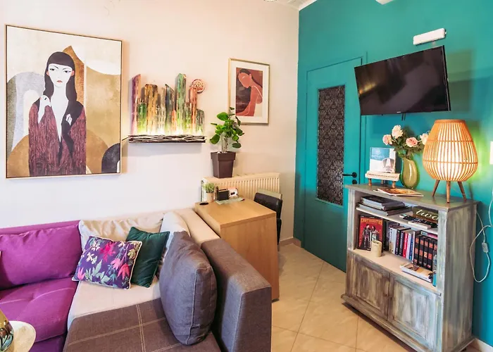 Orpheus House Beachfront 2br With Balcony & Sea View Walk To Old Town *