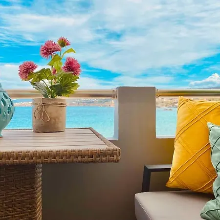 Διαμέρισμα Orpheus House Beachfront 2bdr