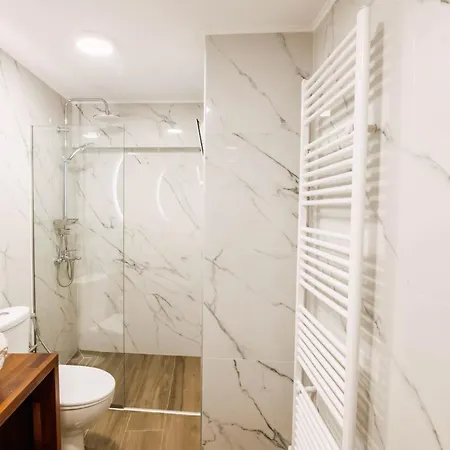 Διαμέρισμα Orpheus House Beachfront 2bdr